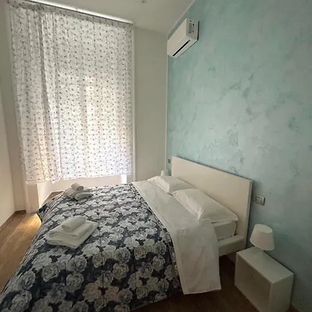 Savastano House Duomo 4*