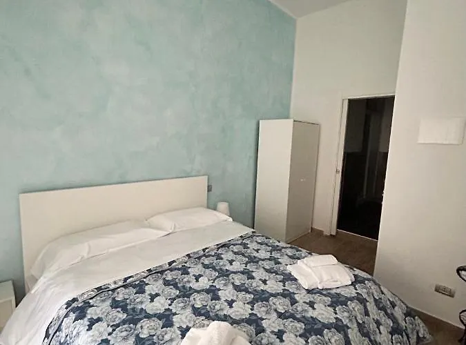 Pensión Savastano House Duomo 4*